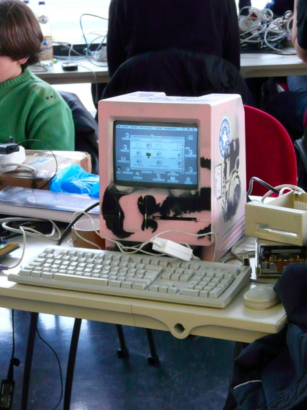 alter Macintosh.jpg
